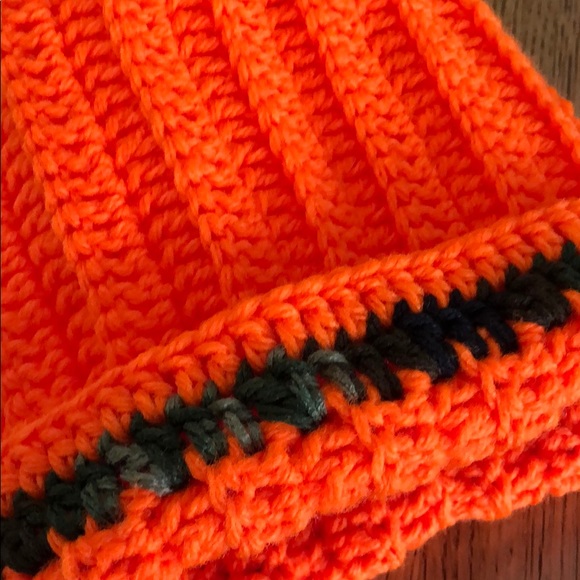 New handmade Bright orange hunting beanie camouflage trim crochet #M-103 - Picture 3 of 5
